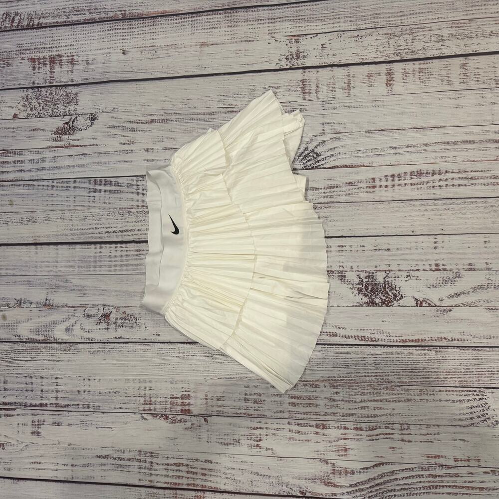 Nike Dri-FIT Pleated Tennis Skort Womens S White DA4726-100 Built In Shorts